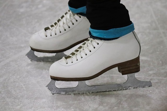 skates-4199003-640-1-197